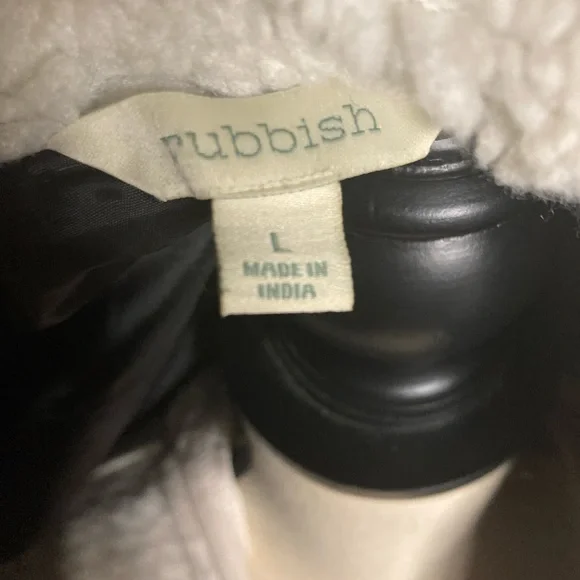 Rubbish Sherpa Hooded Jacket ASO Bella Swan in Twilight - Picture 12 of 12